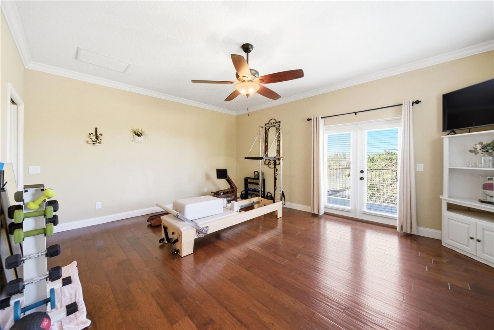 Image 70 of 77 For 113 Sandy Oaks Place