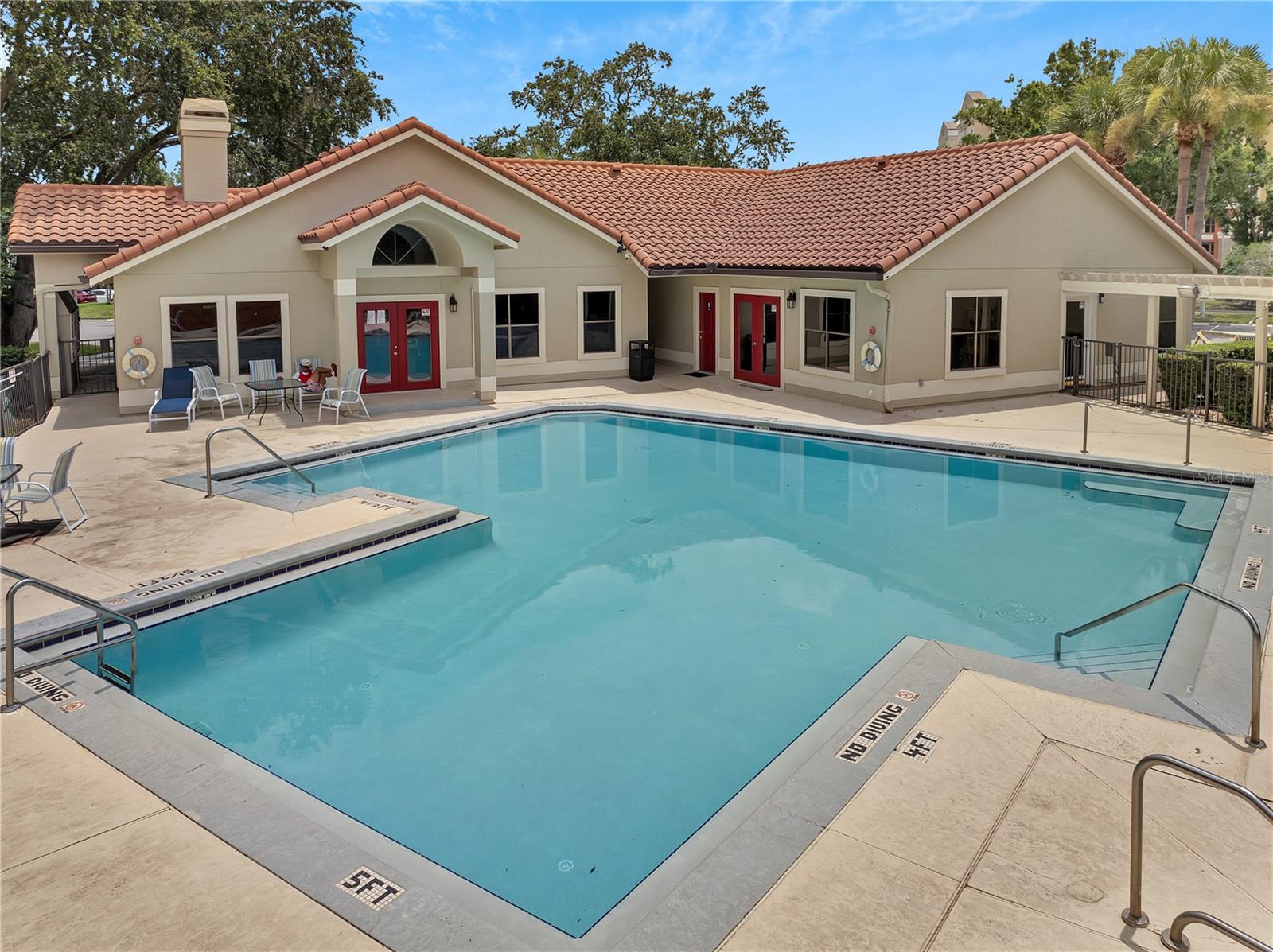 Image 12 of 14 For 3028 Parkway Boulevard 207