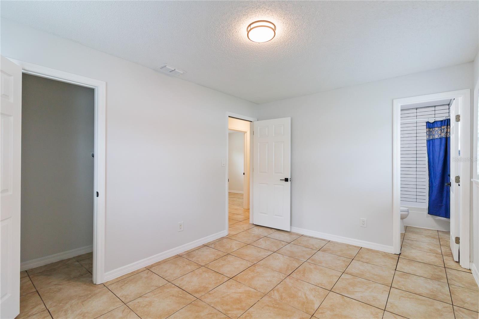 Image 22 of 28 For 5465 Lescot Lane