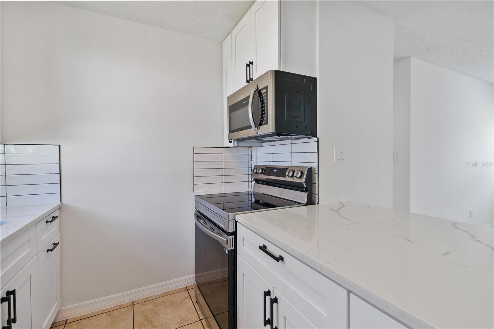 Image 9 of 28 For 5465 Lescot Lane