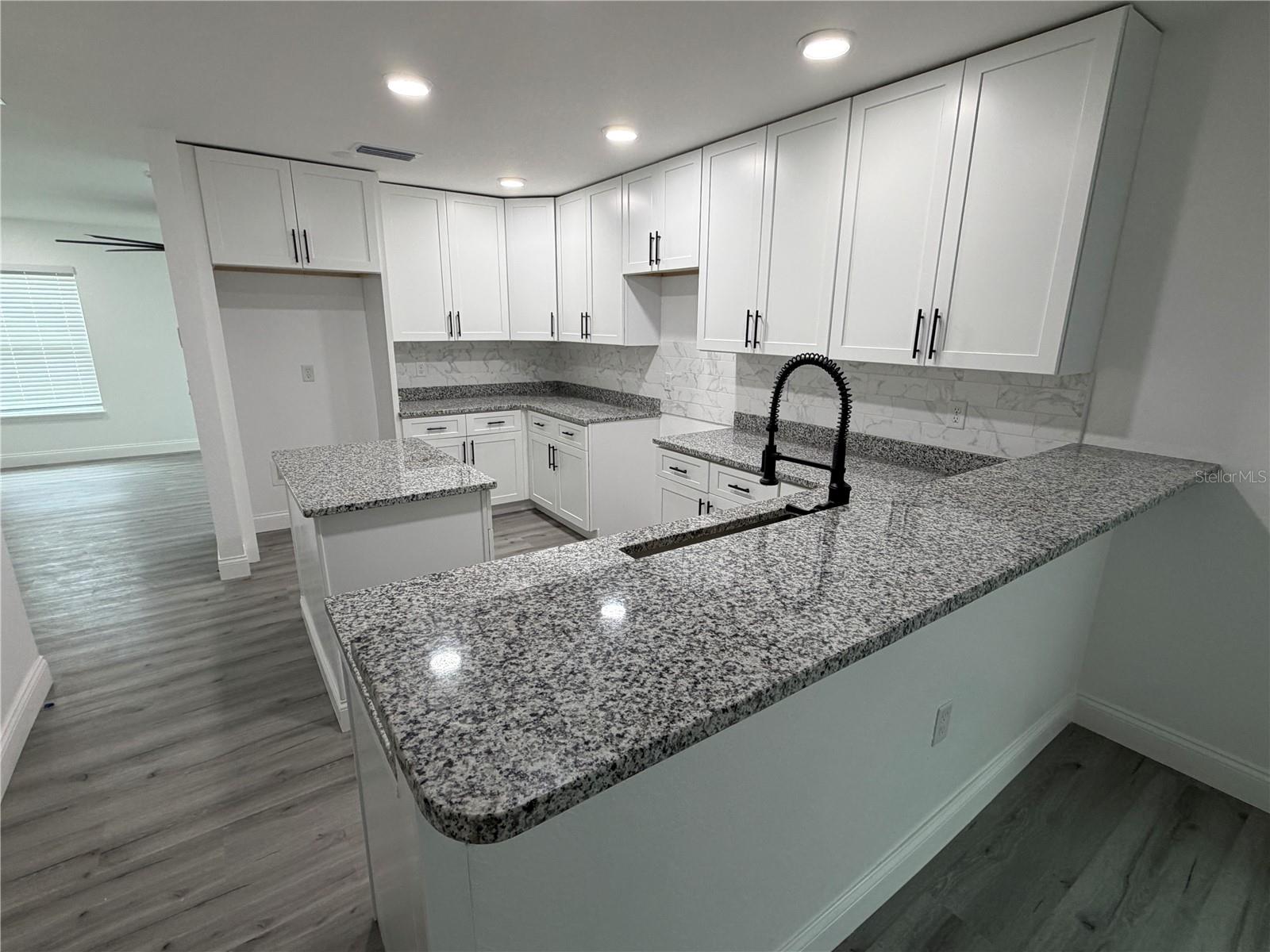 Image 13 of 37 For 1119 Willow Avenue