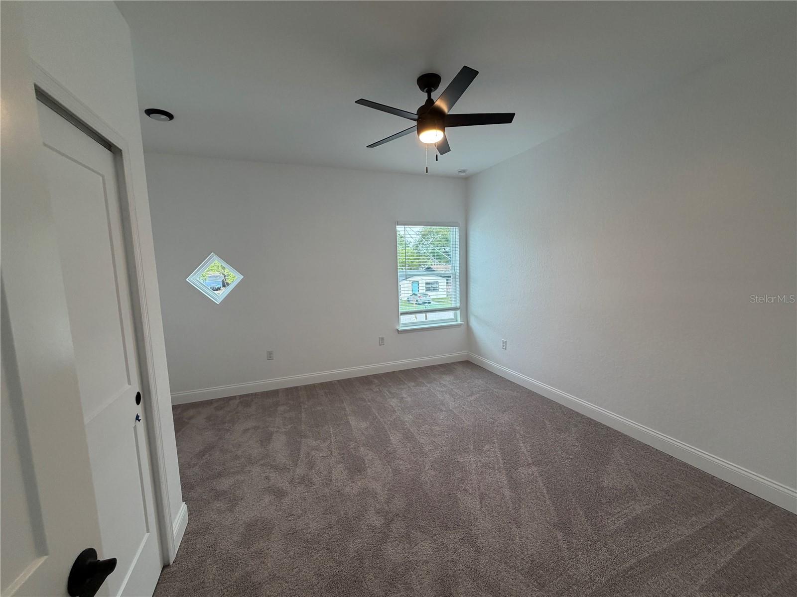 Image 27 of 37 For 1119 Willow Avenue