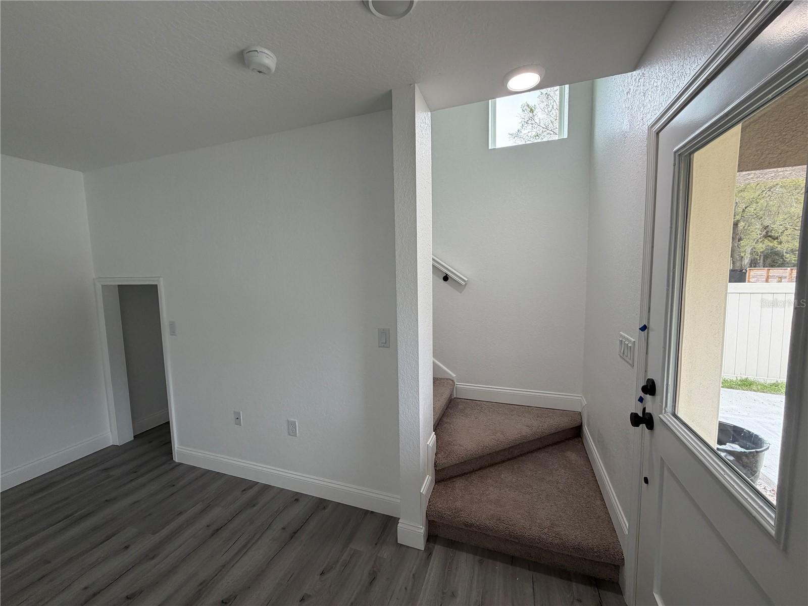 Image 7 of 37 For 1119 Willow Avenue