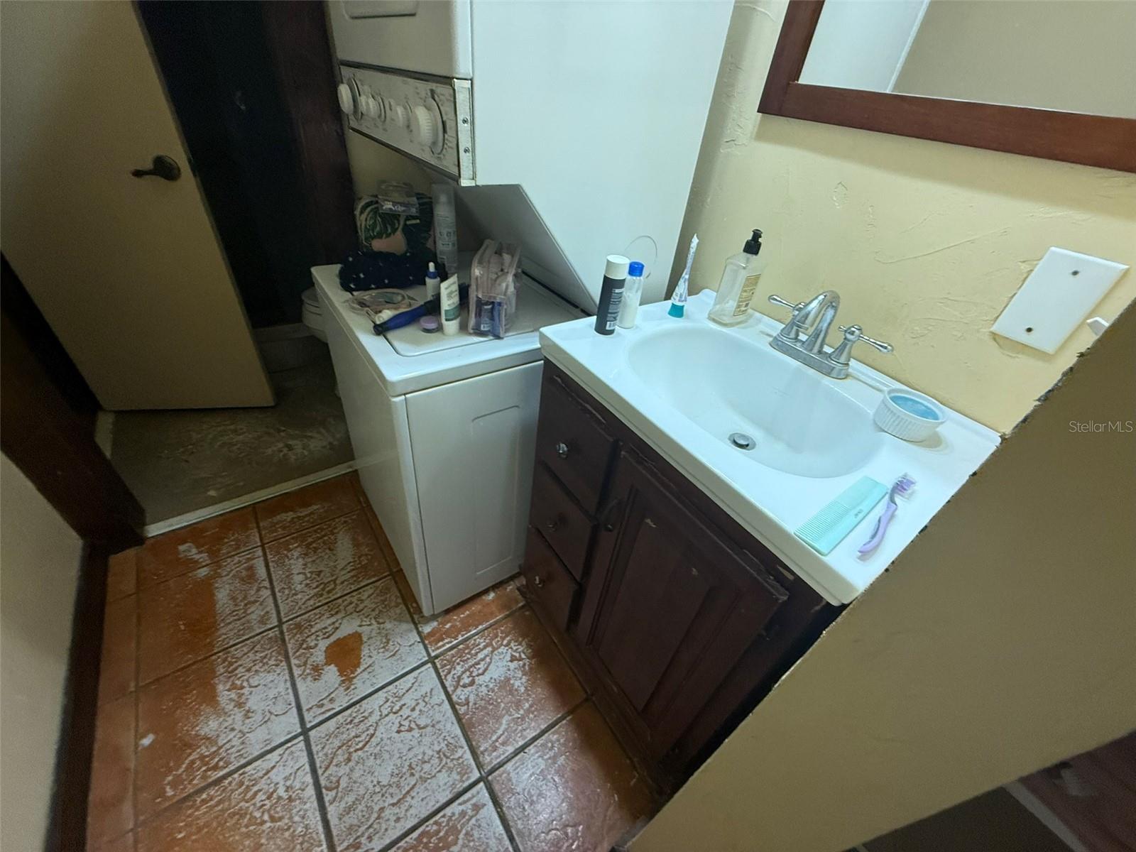 Image 8 of 13 For 516 Orange Drive 20