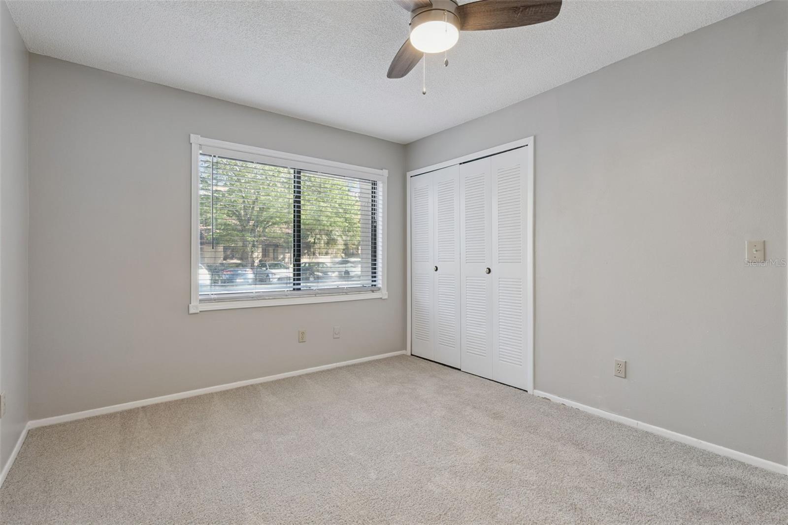 Image 21 of 32 For 502 Club Dr