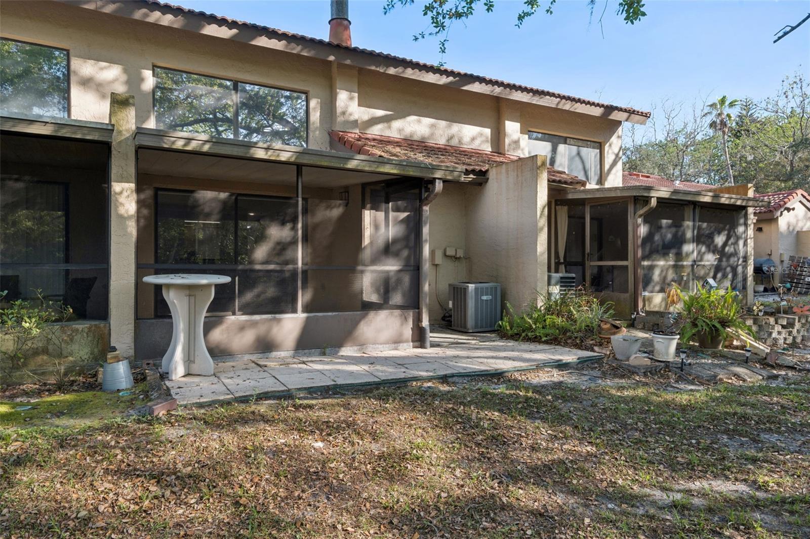 Image 29 of 32 For 502 Club Dr