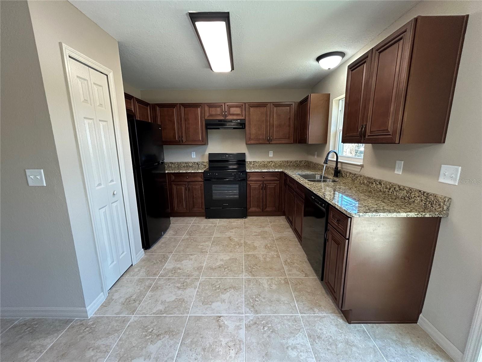 Image 11 of 28 For 12809 83rd Terrace