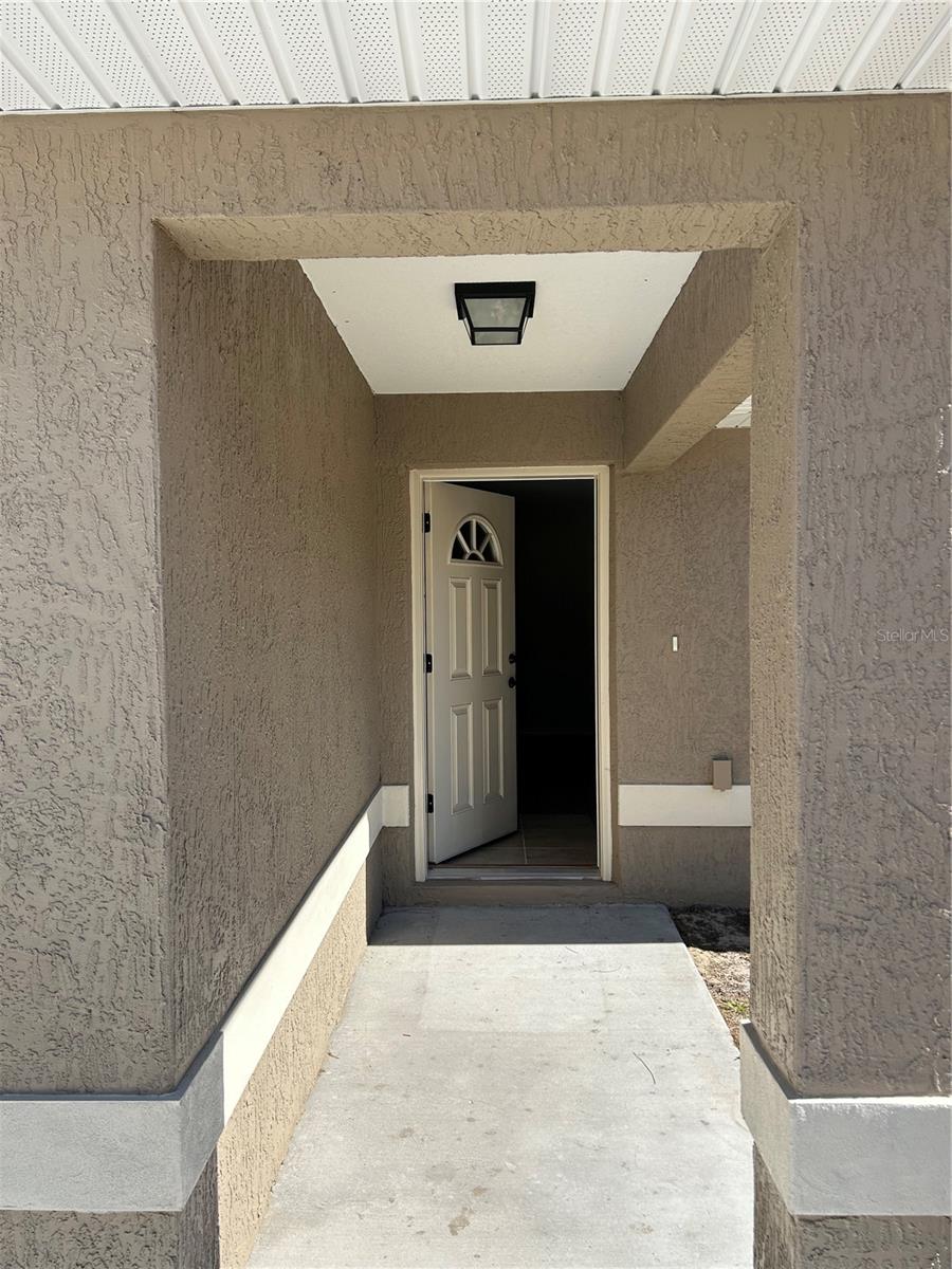 Image 5 of 28 For 12809 83rd Terrace