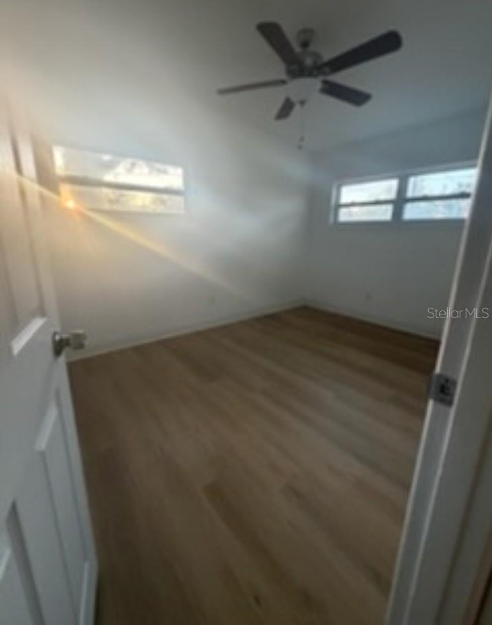 Image 14 of 23 For 1530 Arden Street