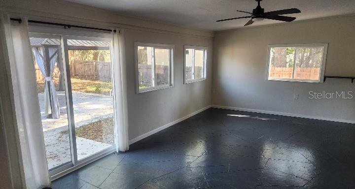 Image 17 of 23 For 1530 Arden Street