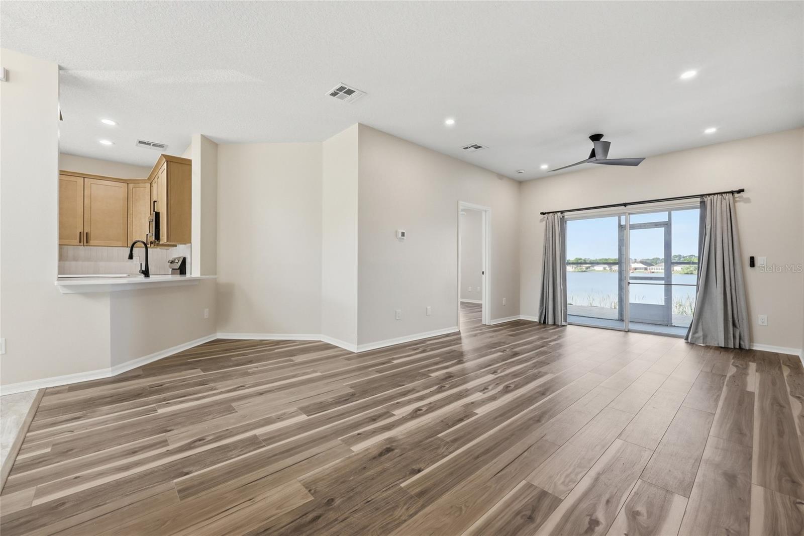 Image 10 of 25 For 4506 Waterside Pointe Circle