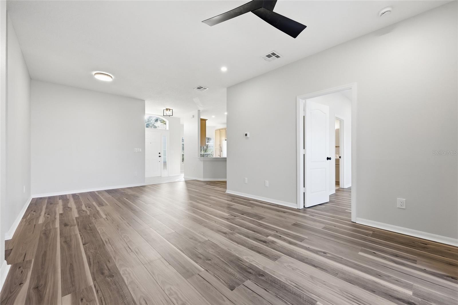 Image 11 of 25 For 4506 Waterside Pointe Circle