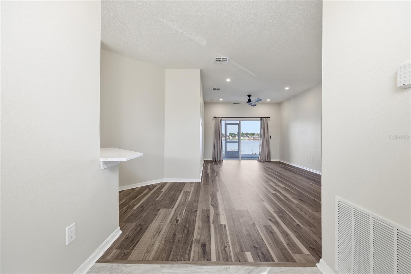 Image 4 of 25 For 4506 Waterside Pointe Circle