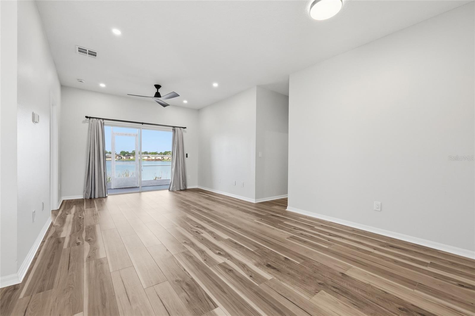 Image 9 of 25 For 4506 Waterside Pointe Circle