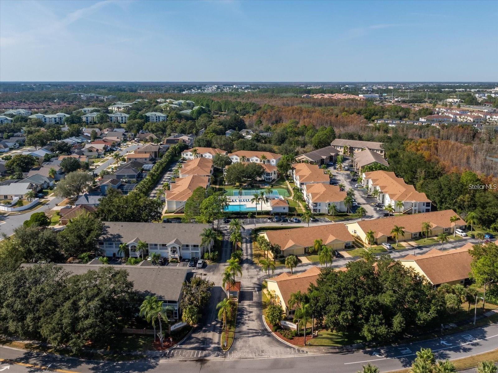 Listing photo id 18 for 3204 Sabal Palms Court B