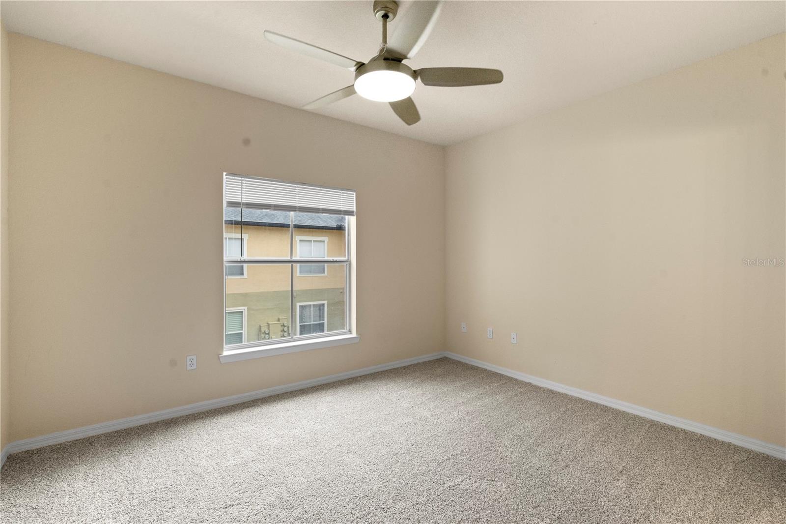 Image 14 of 39 For 6021 Westgate Drive 823