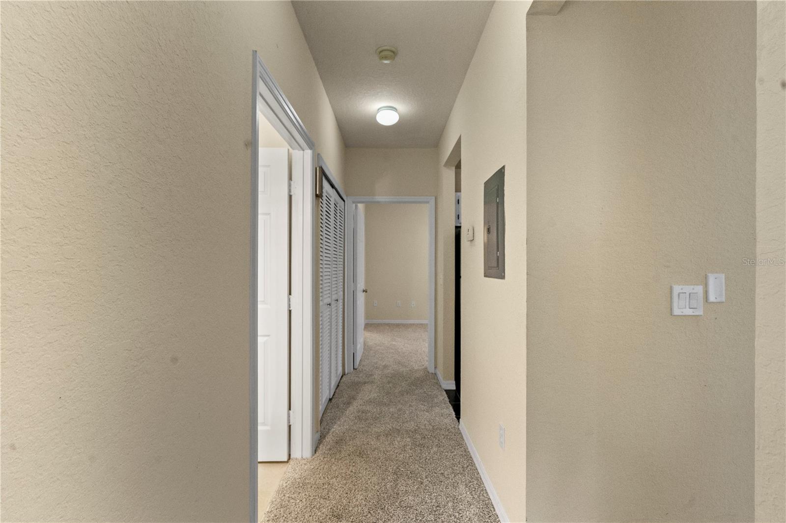 Image 16 of 39 For 6021 Westgate Drive 823