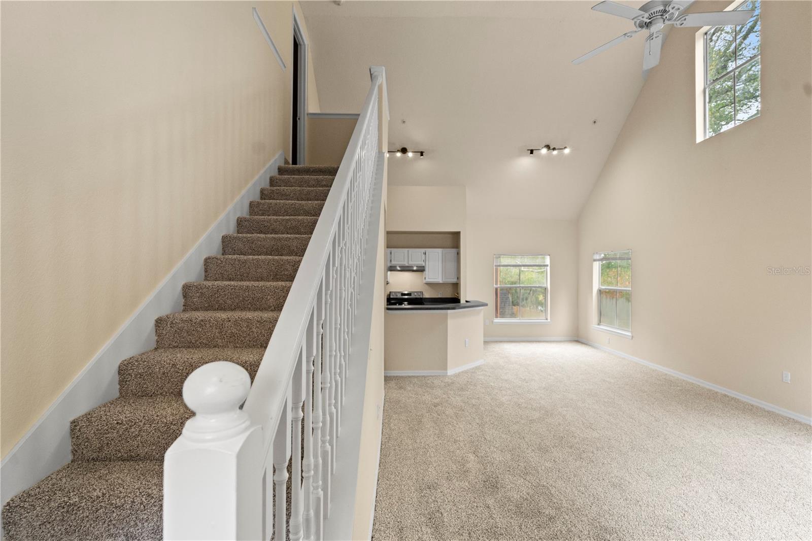 Image 24 of 39 For 6021 Westgate Drive 823