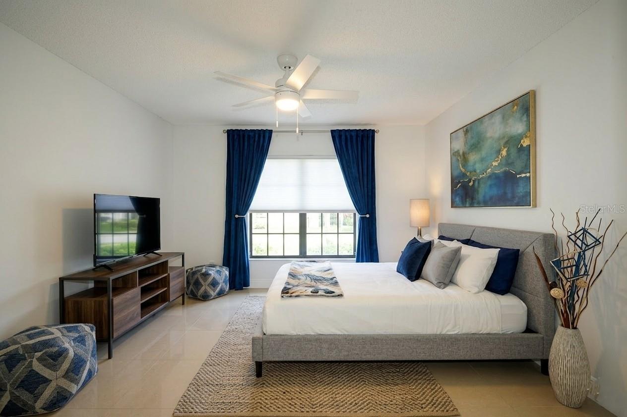 Image 15 of 31 For 9056 Woodbreeze Boulevard