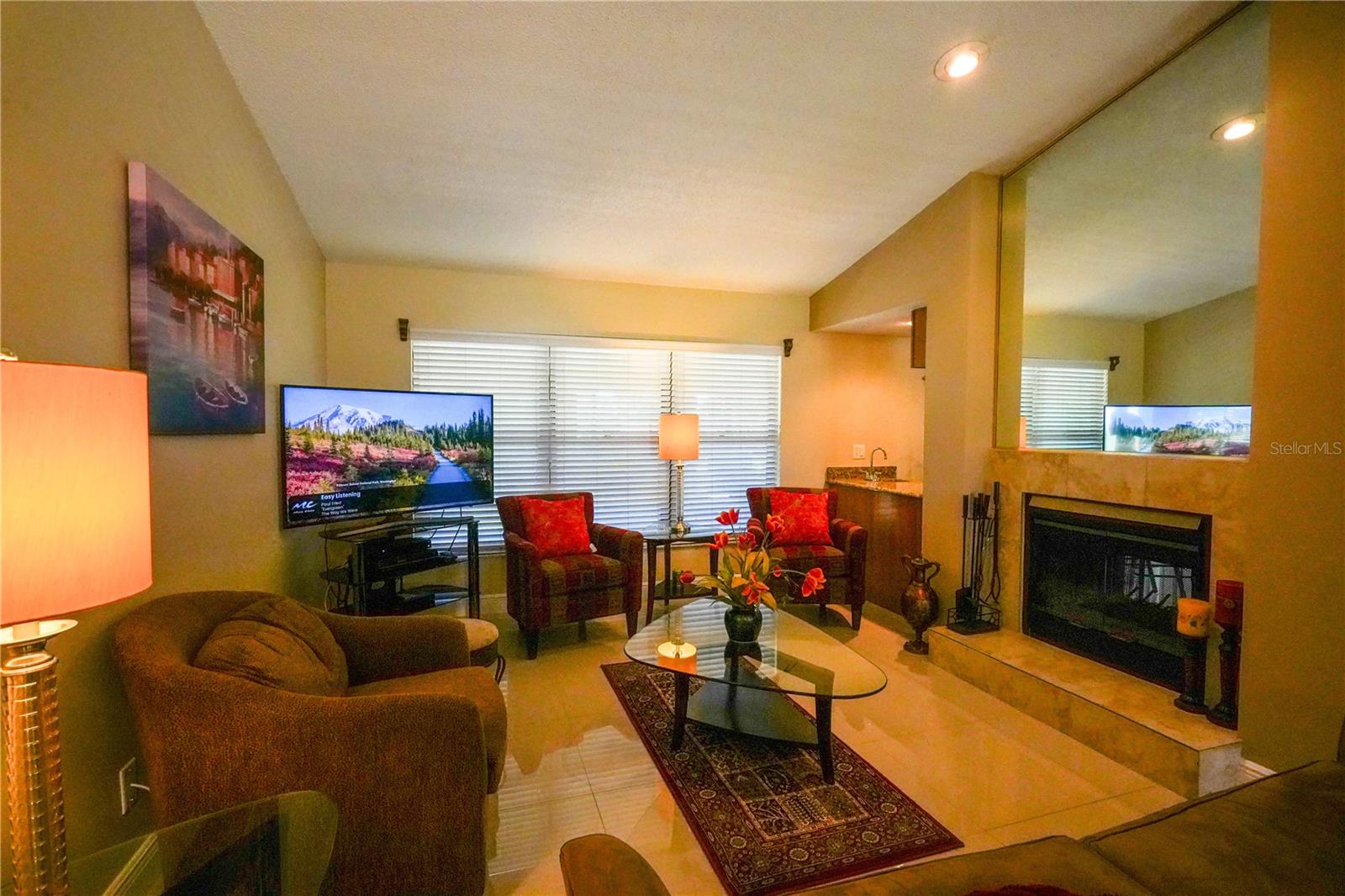 Image 4 of 31 For 9056 Woodbreeze Boulevard