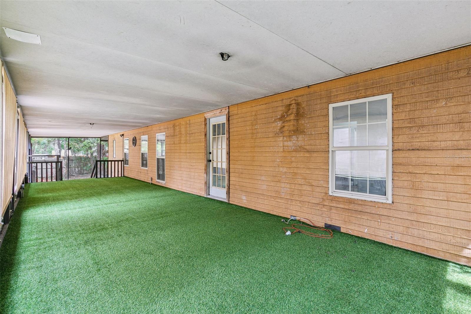 Image 19 of 27 For 2832 4th Street