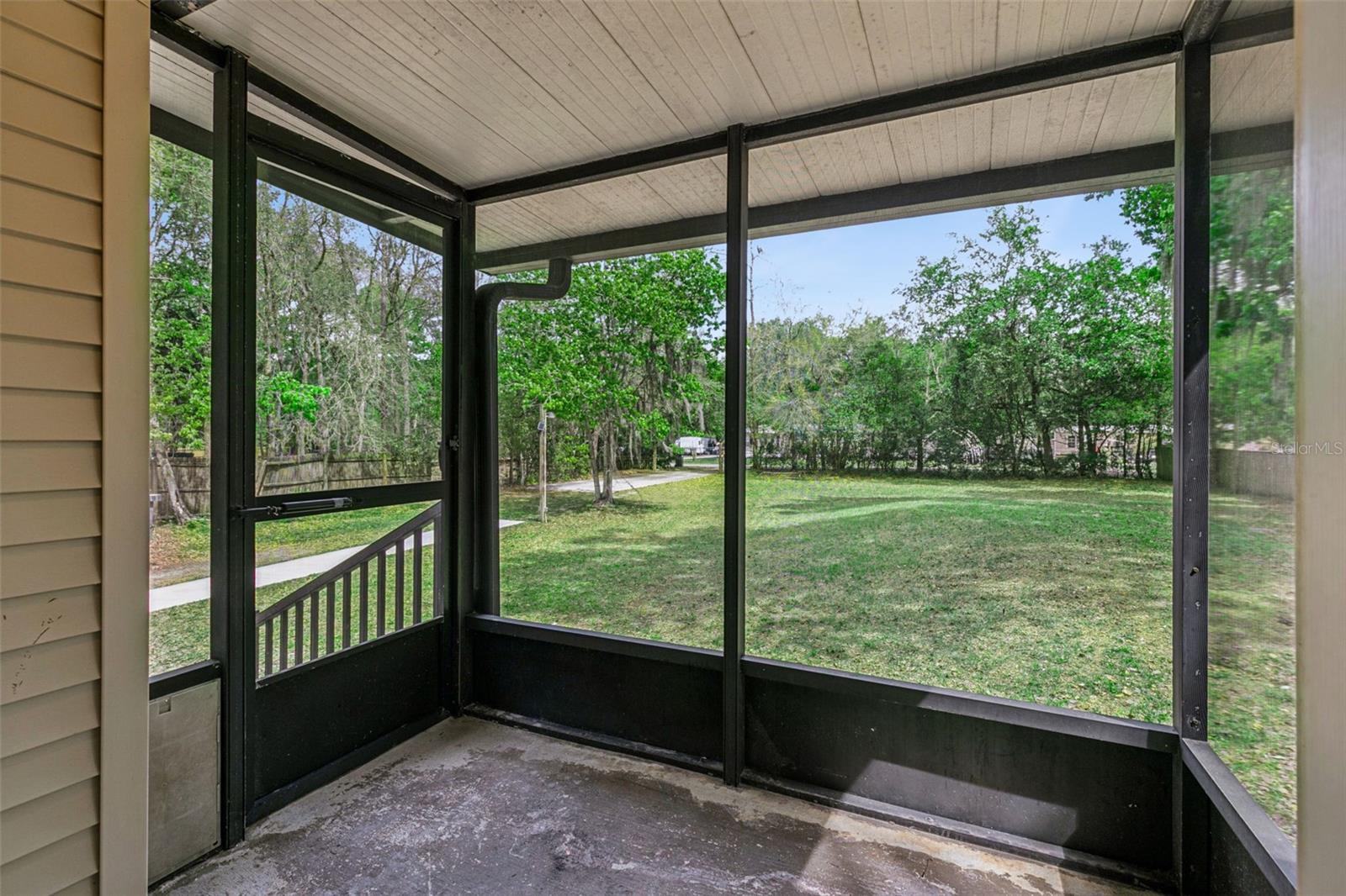 Image 21 of 27 For 2832 4th Street