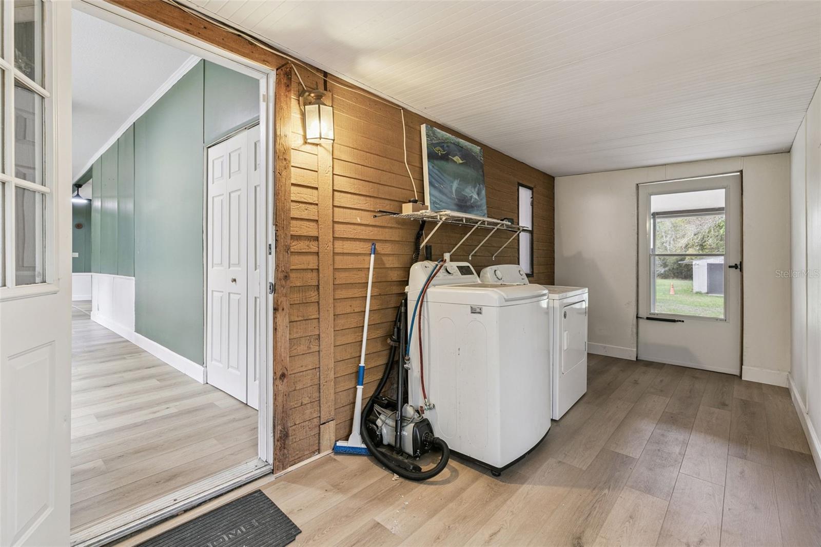 Image 22 of 27 For 2832 4th Street