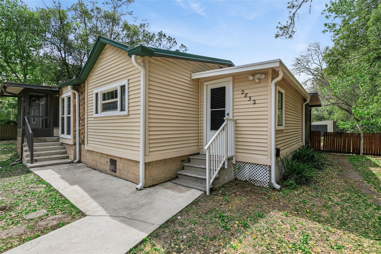 Image 4 of 27 For 2832 4th Street