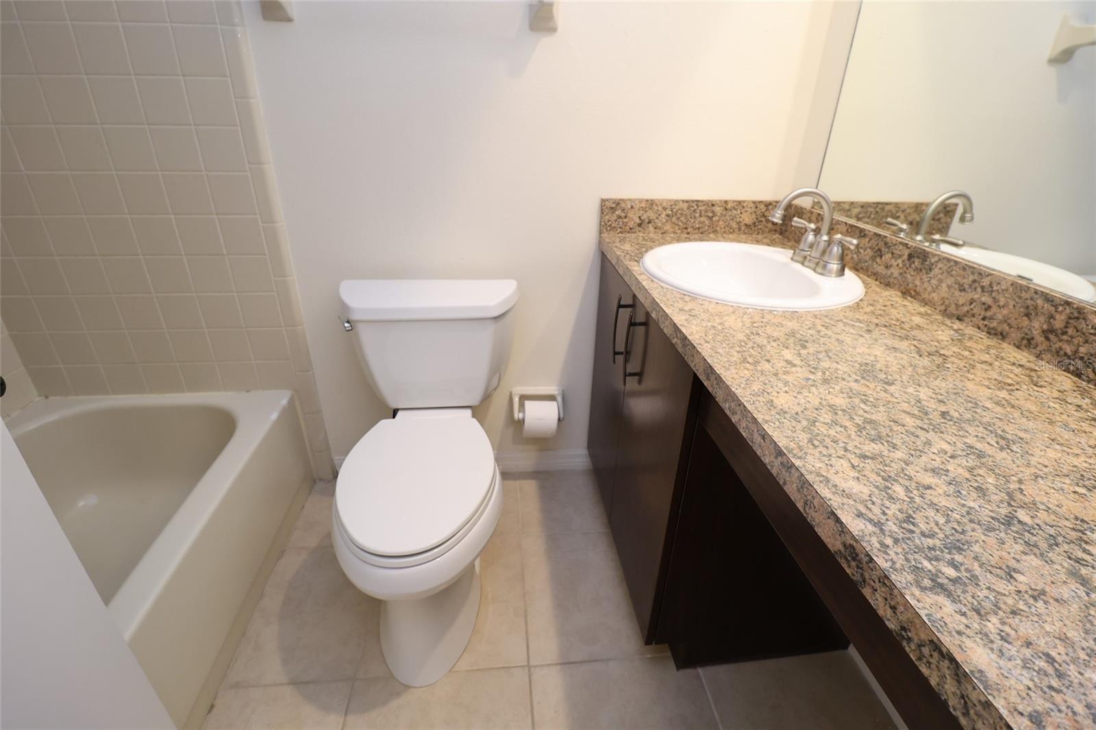 Image 14 of 23 For 406 Evesham Place