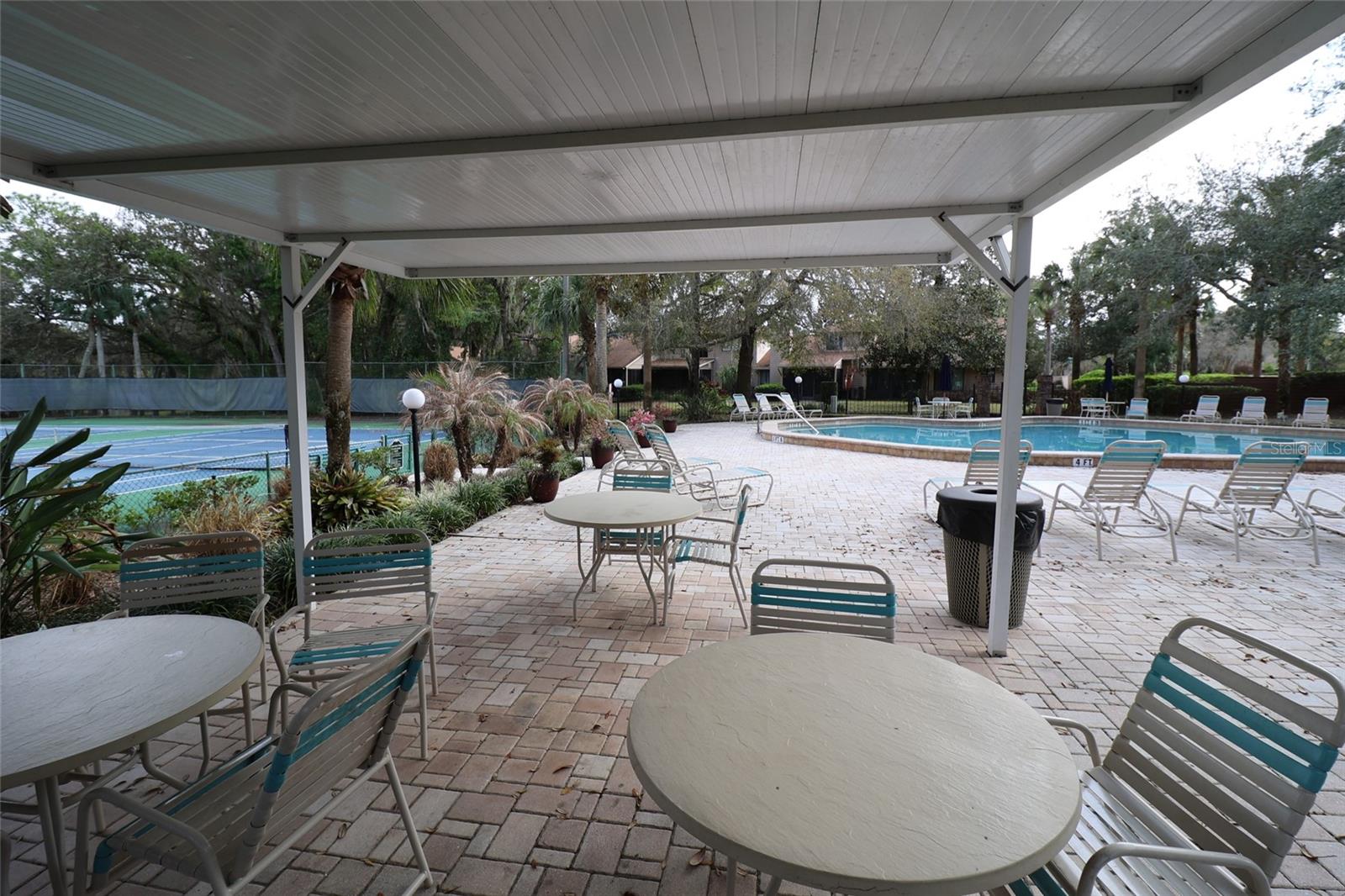 Image 21 of 23 For 406 Evesham Place