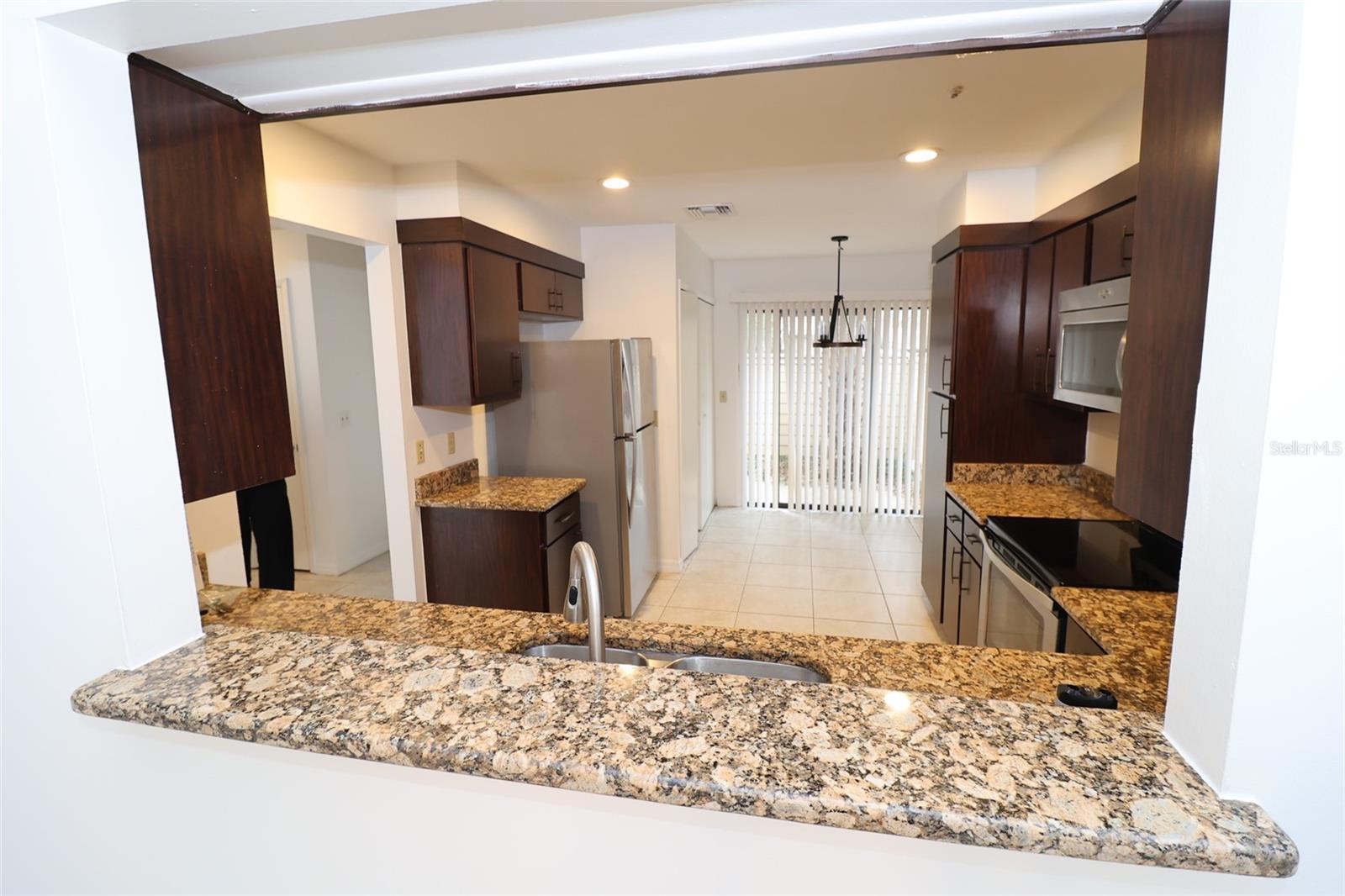 Image 9 of 23 For 406 Evesham Place