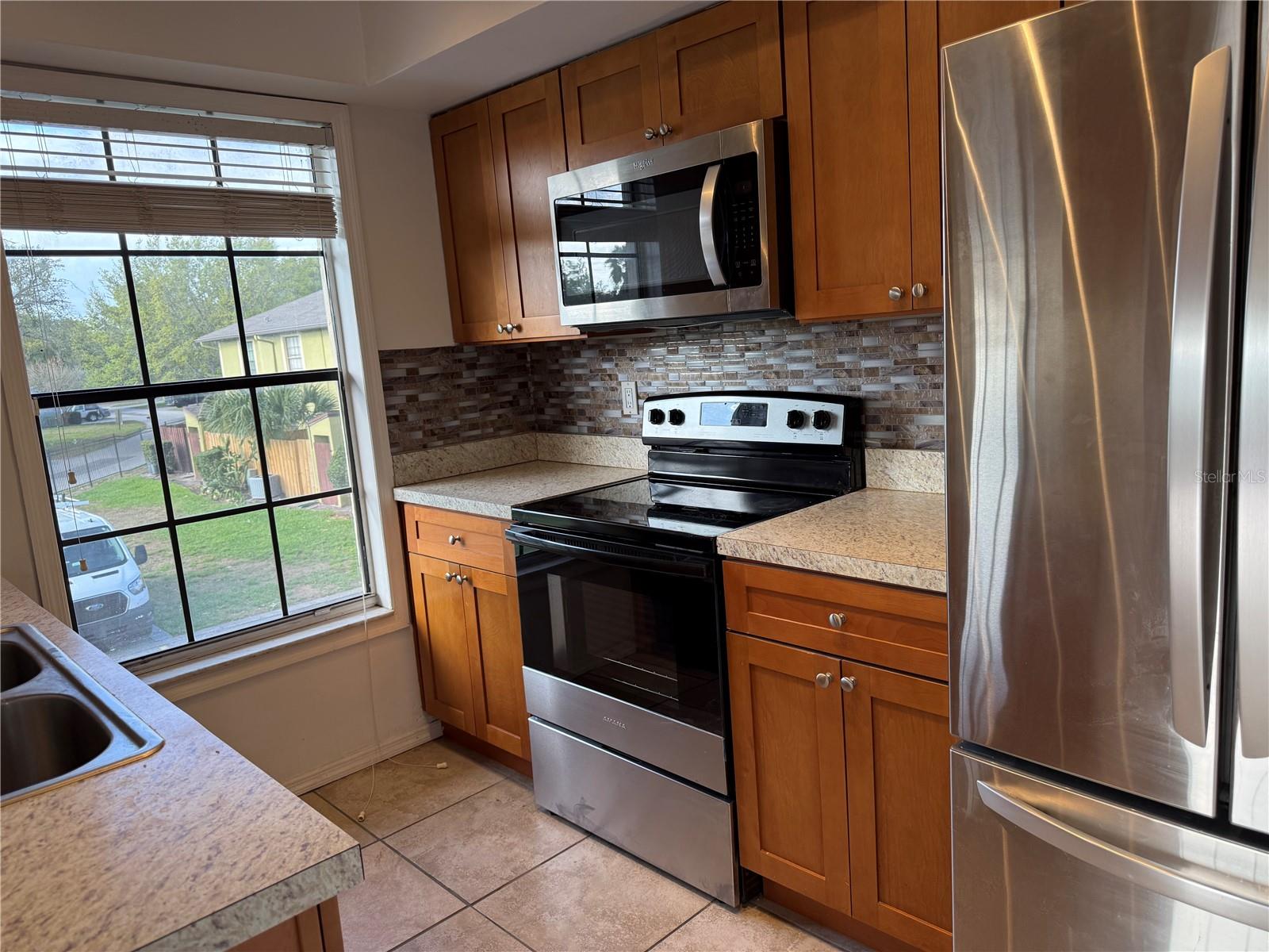 Image 2 of 21 For 3217 Oak Lawn Place 211