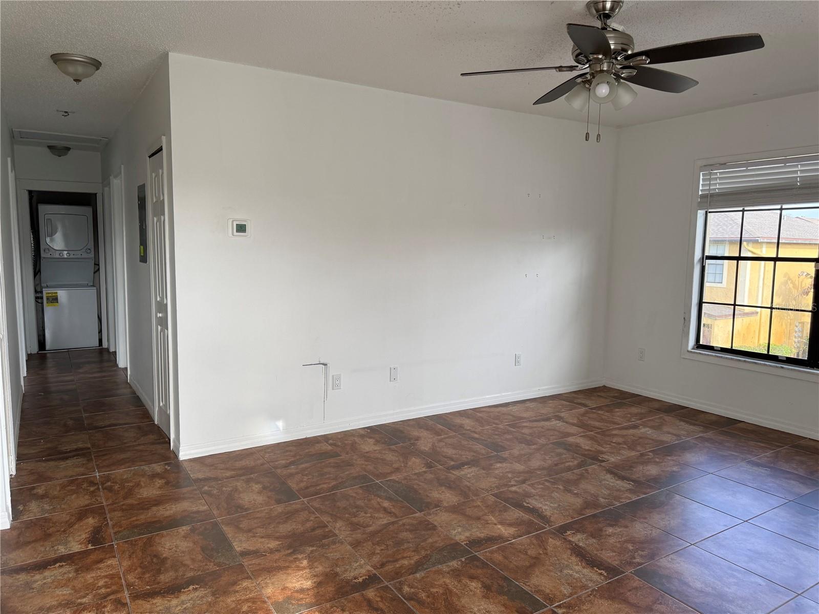 Image 6 of 21 For 3217 Oak Lawn Place 211