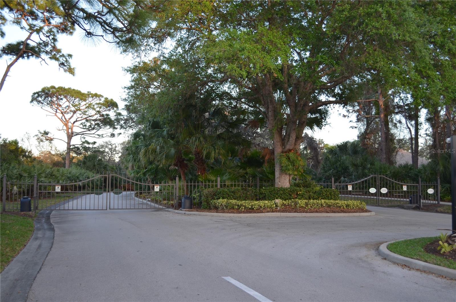 Image 27 of 27 For 598 Gossamer Wing Way