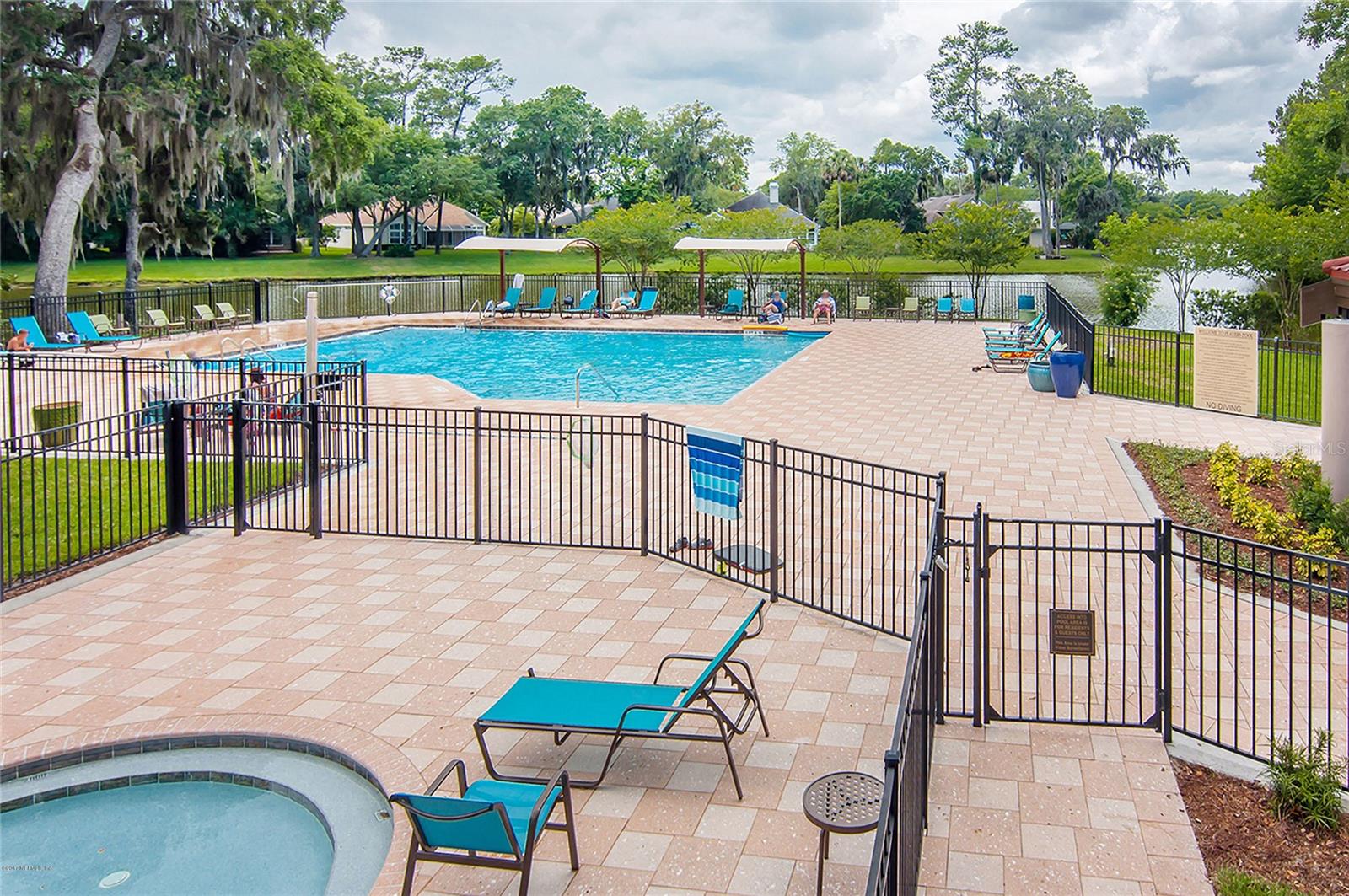 Image 25 of 33 For 103 Sanchez Court