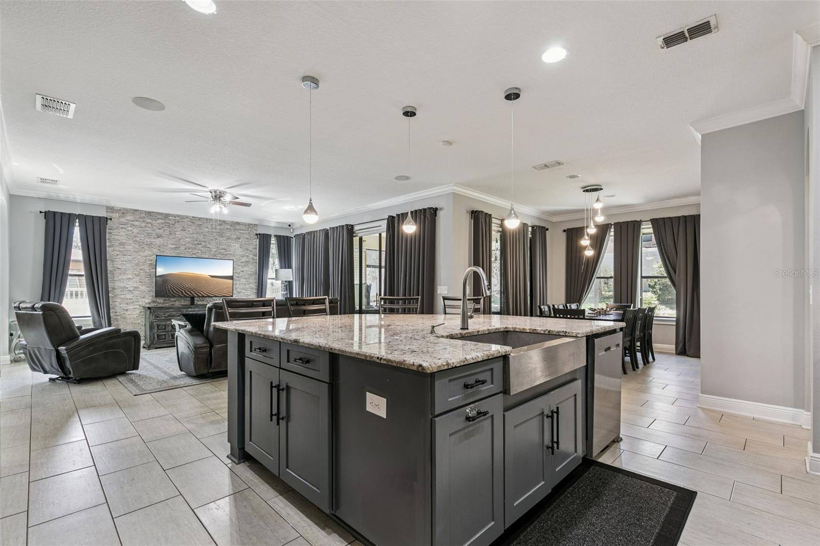 Image 13 of 49 For 2541 Red Berry Way