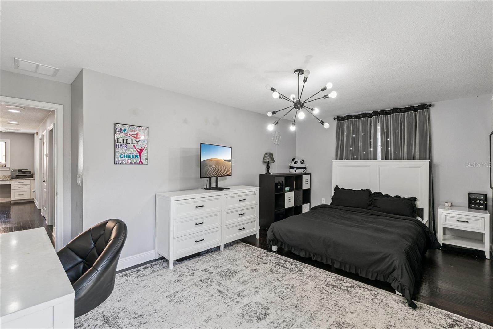 Image 17 of 49 For 2541 Red Berry Way