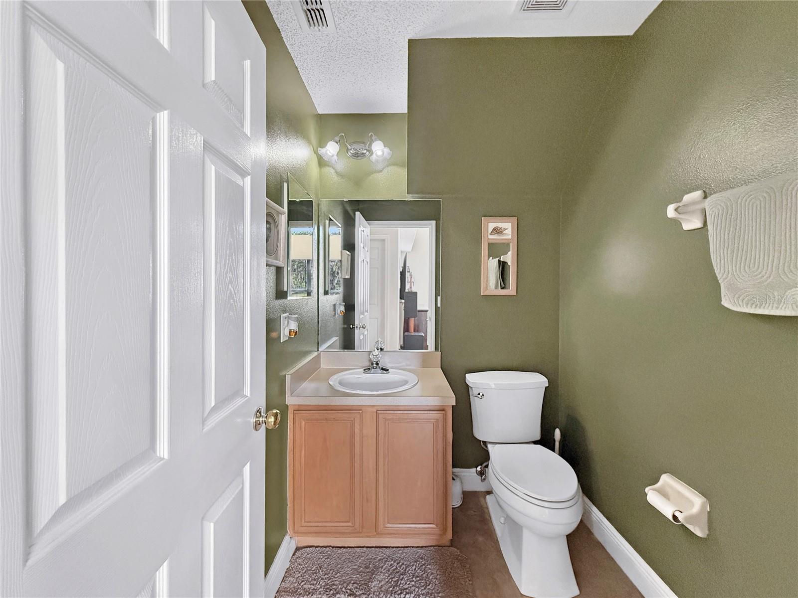 Image 17 of 23 For 1929 Willow Wood Drive