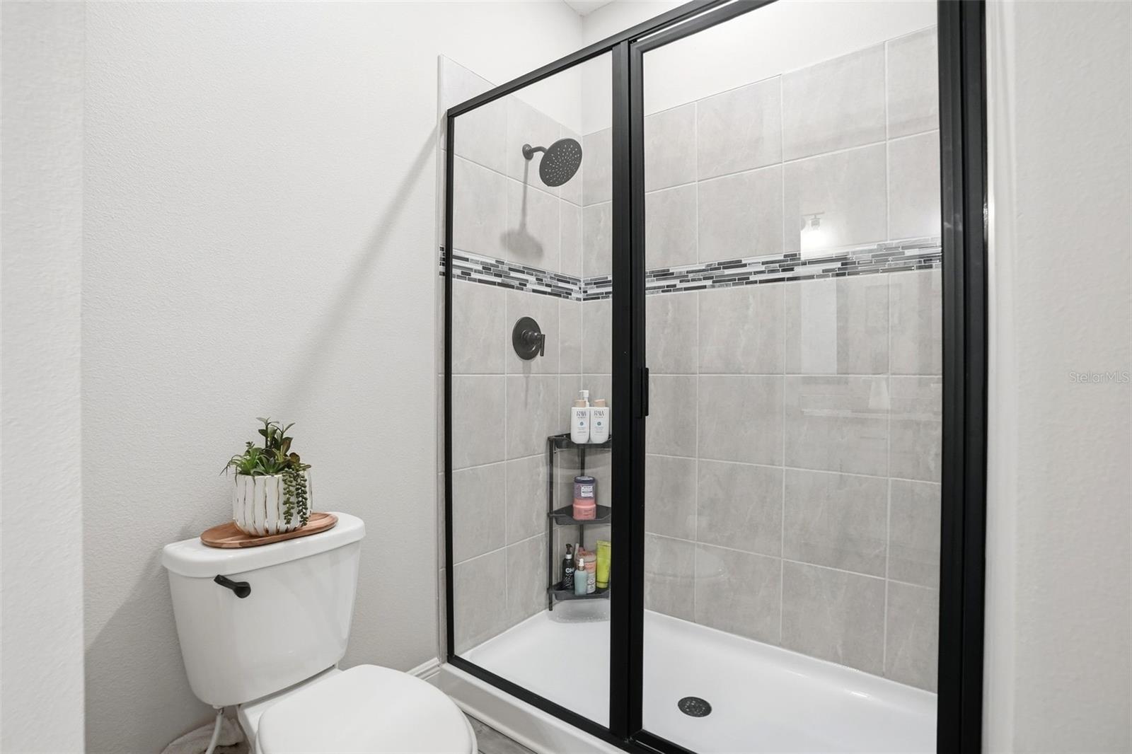 Image 14 of 22 For 7848 Somersworth Drive