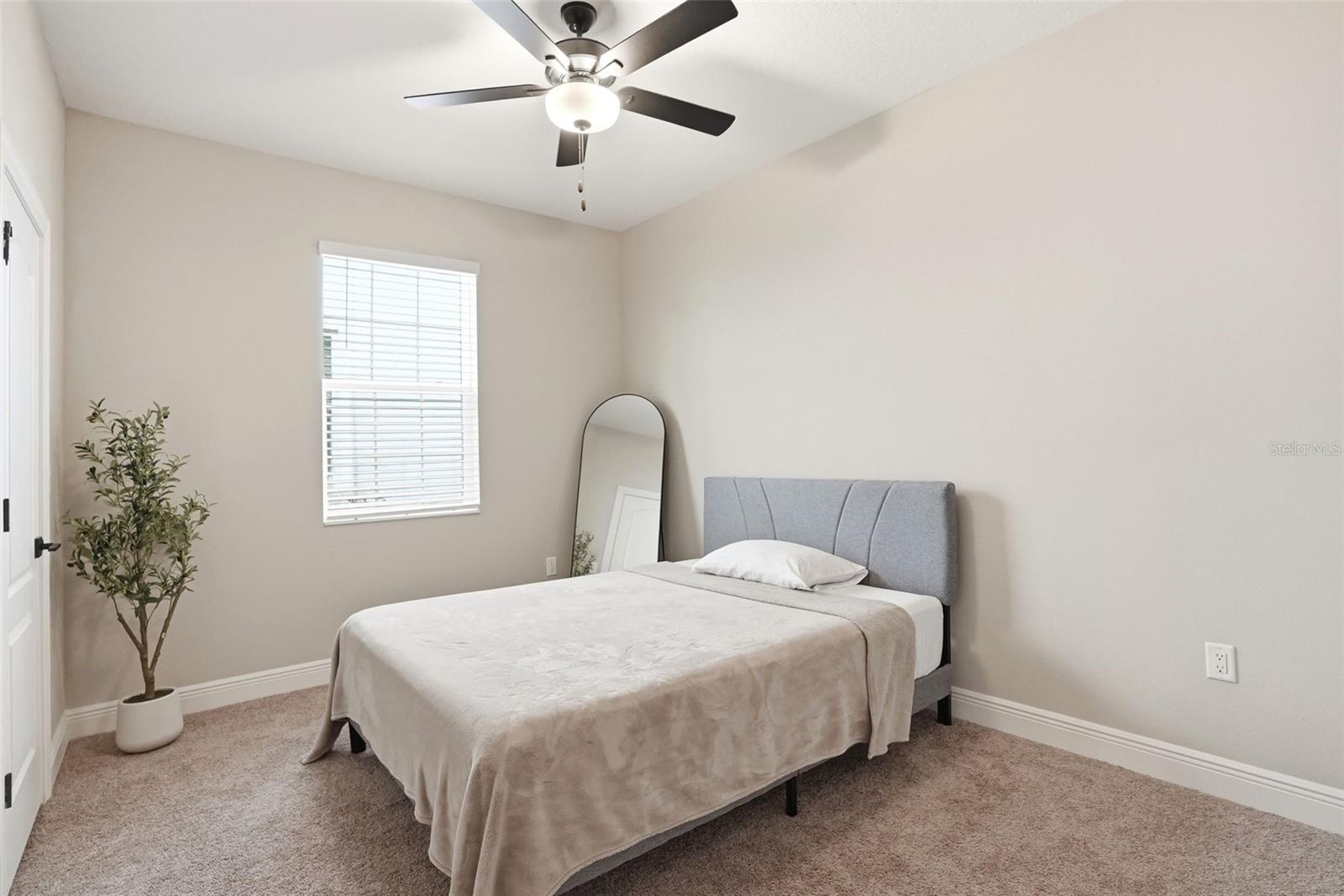 Image 15 of 22 For 7848 Somersworth Drive