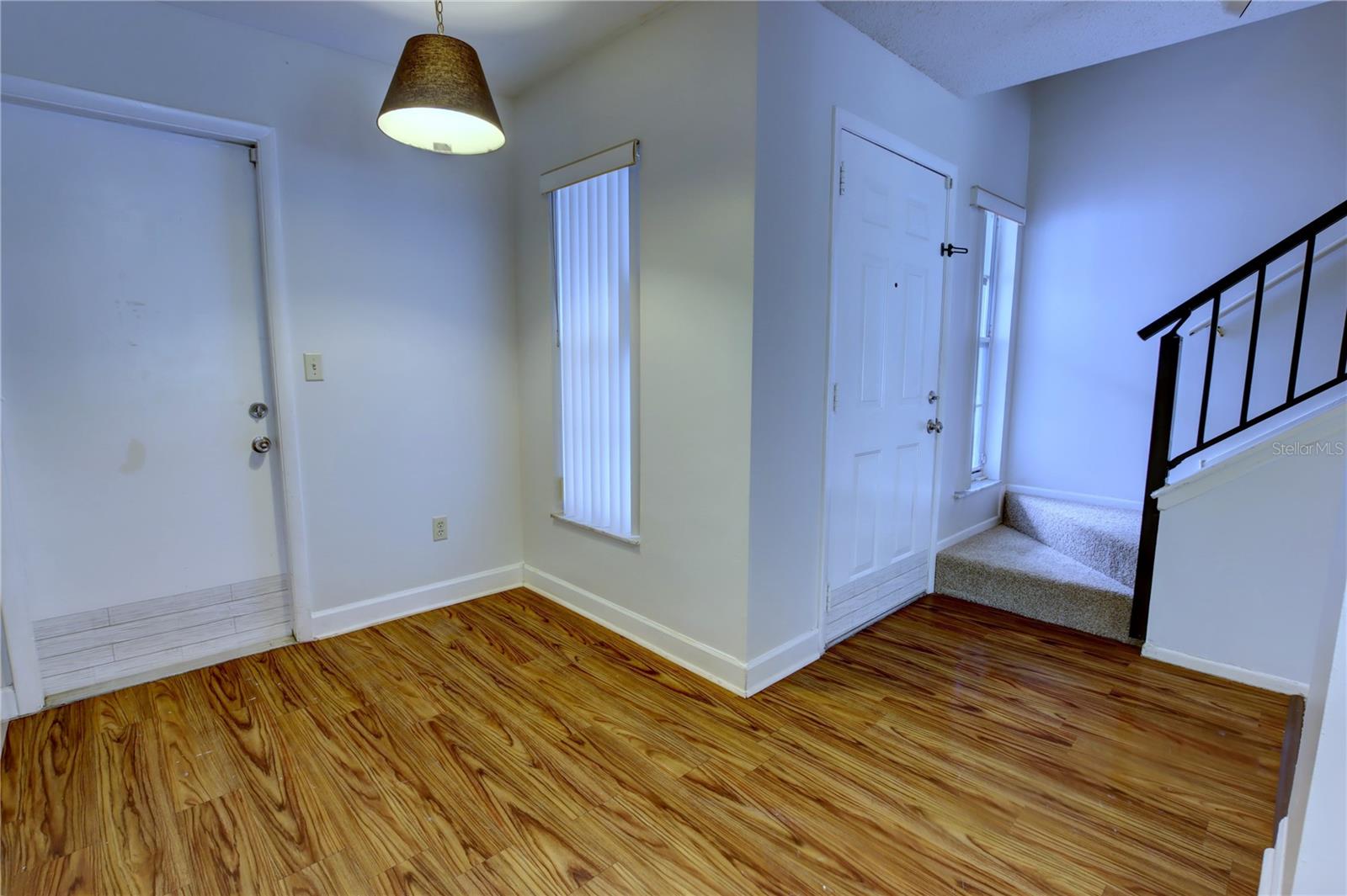 Image 14 of 25 For 4917 Walden Circle