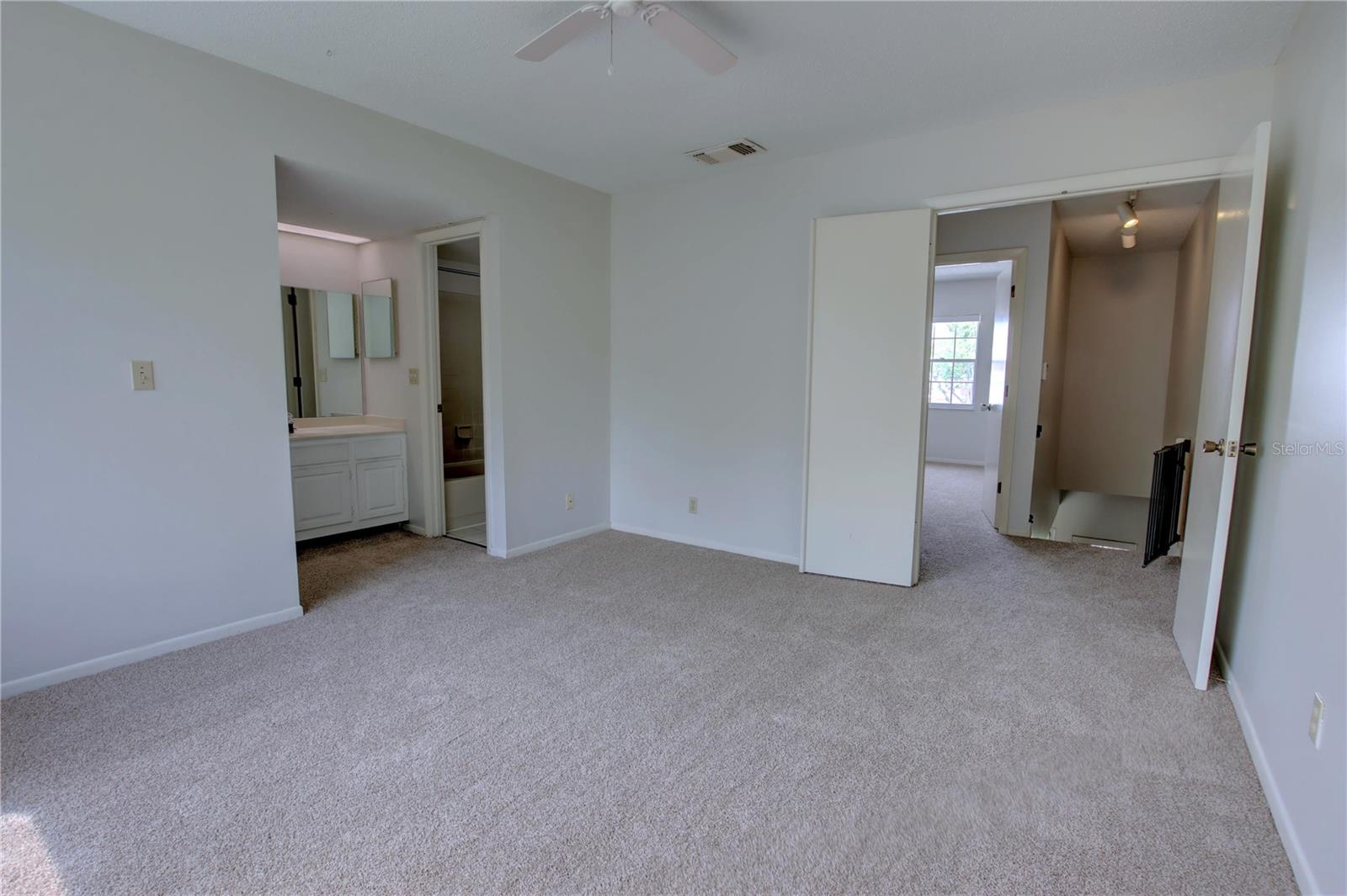 Image 17 of 25 For 4917 Walden Circle