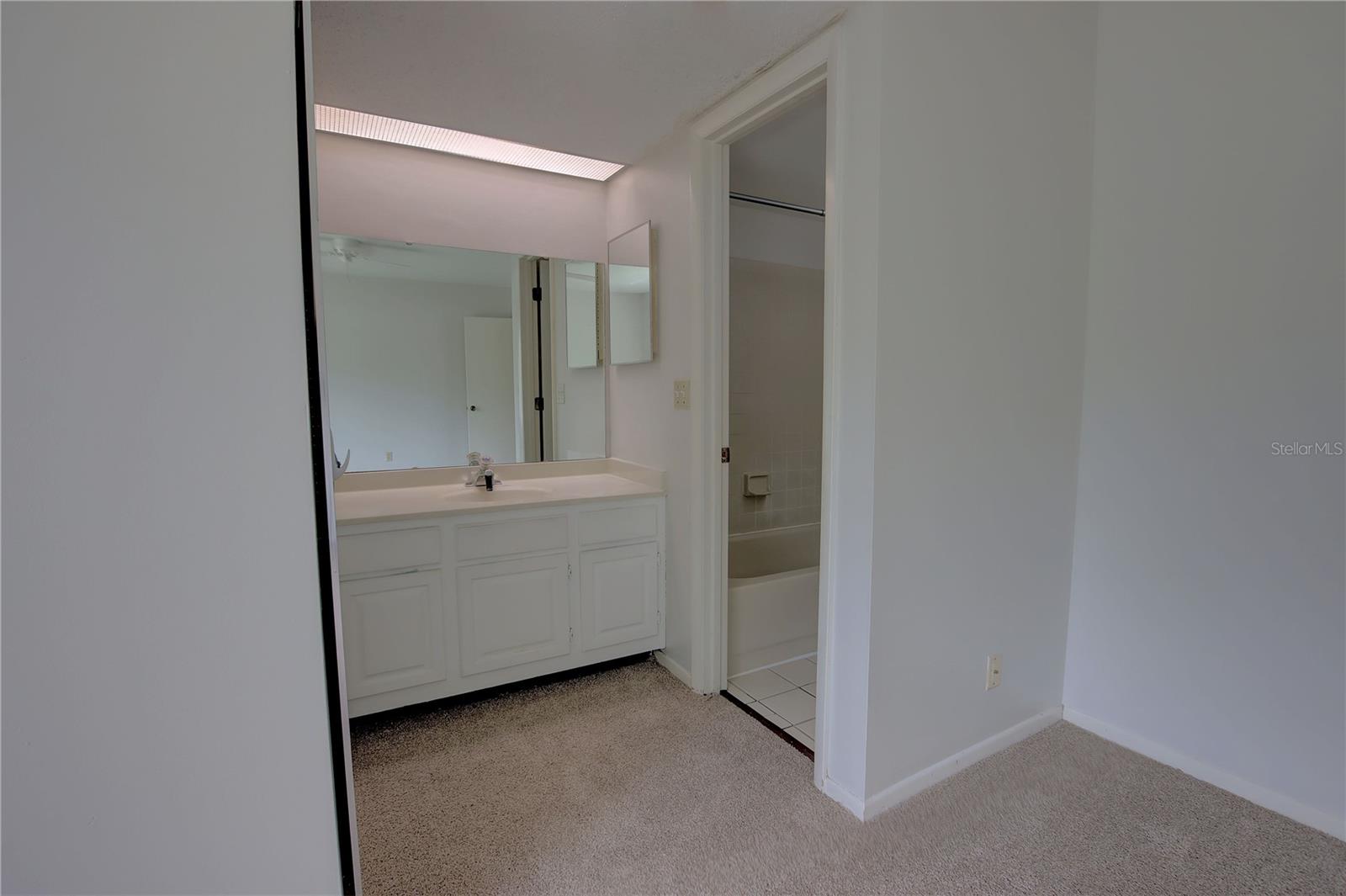 Image 18 of 25 For 4917 Walden Circle