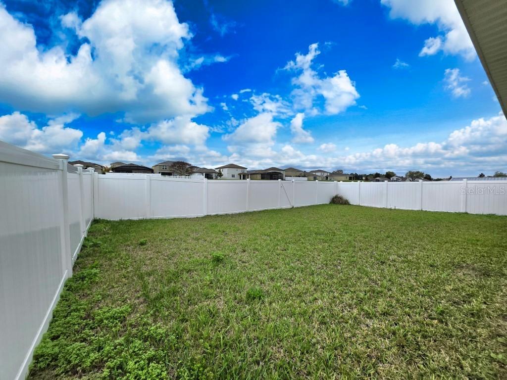 Image 20 of 42 For 368 Aberdeen Drive