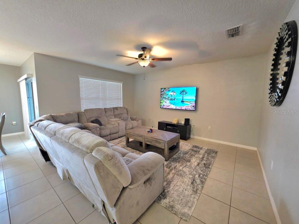 Image 4 of 42 For 368 Aberdeen Drive