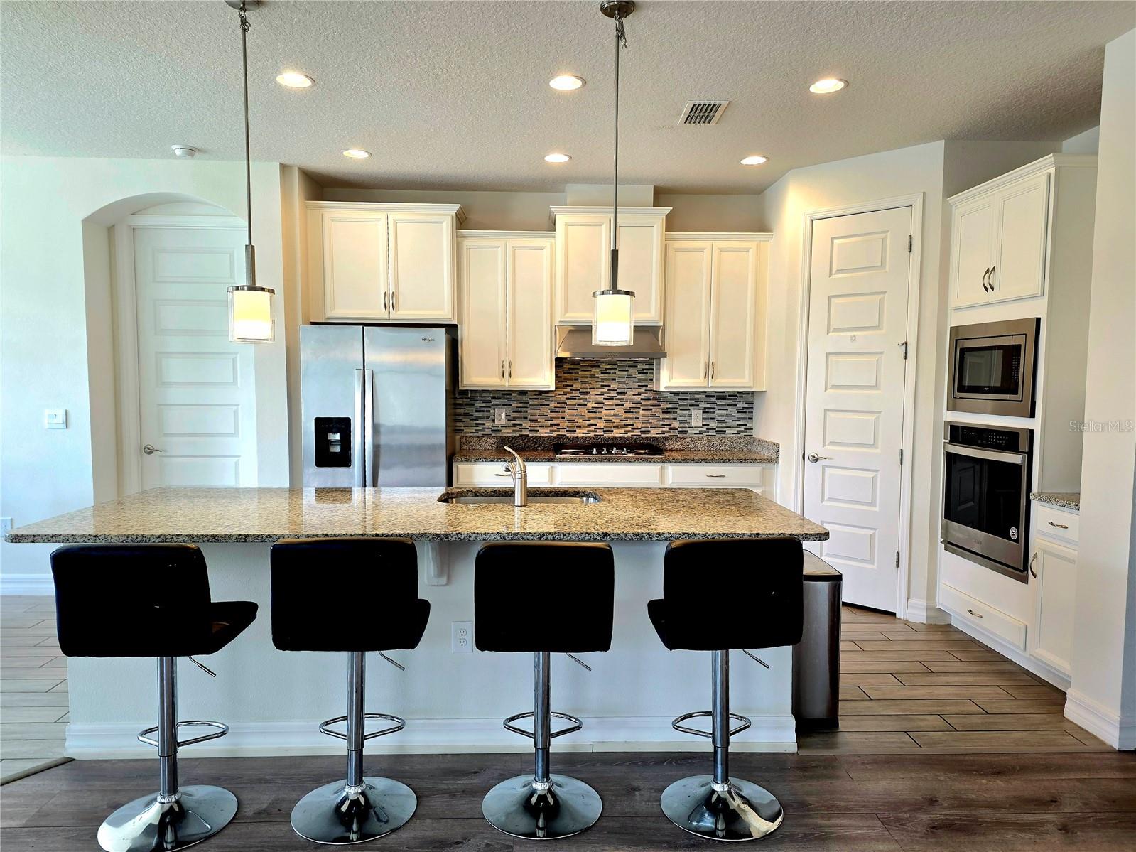 Image 11 of 24 For 1033 Wood Dale Circle