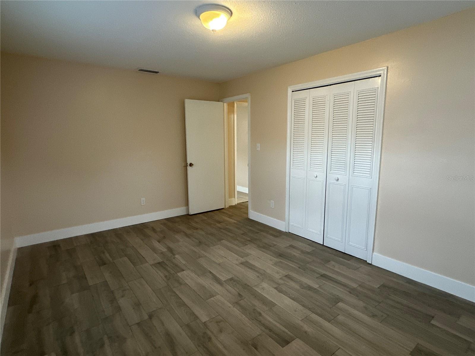 Image 18 of 23 For 5508 Turkey Lake Road