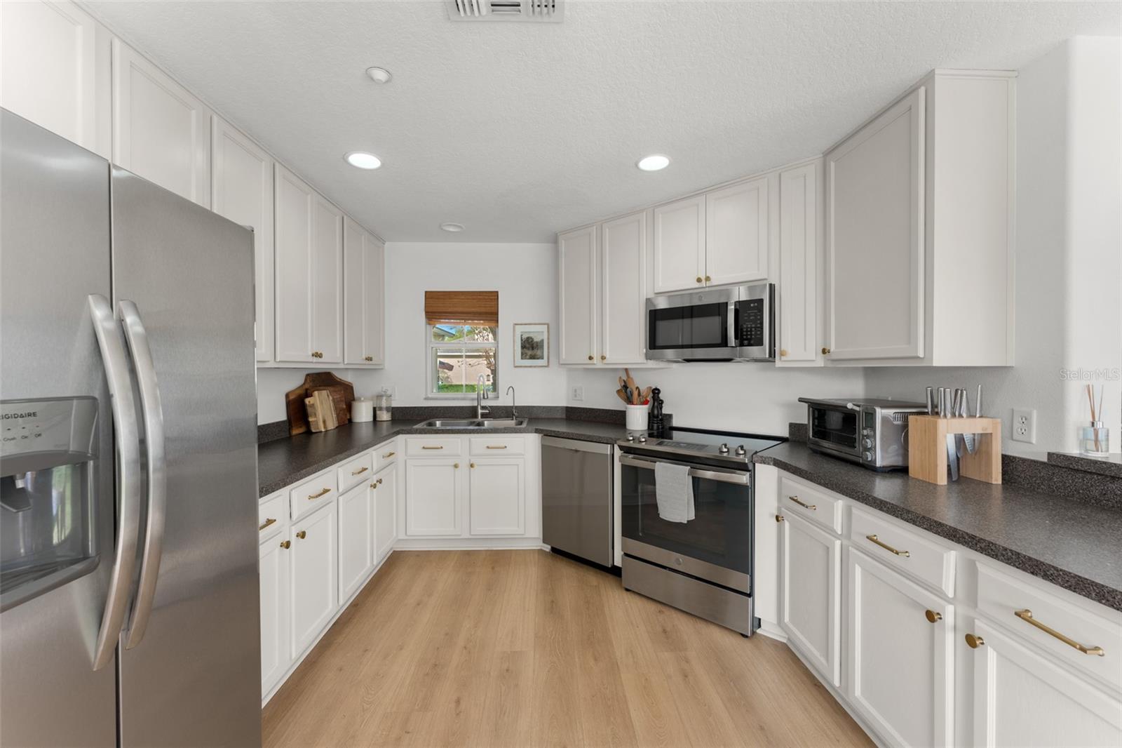 Image 16 of 40 For 13705 Golden Russet Drive