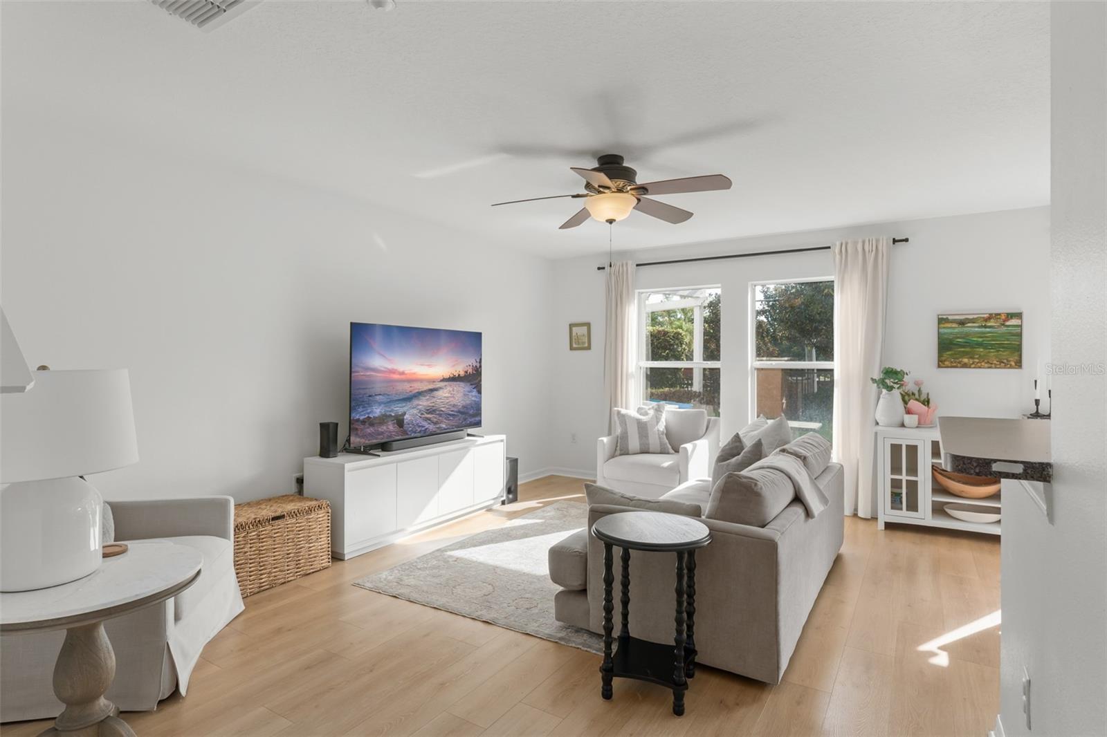 Image 4 of 40 For 13705 Golden Russet Drive