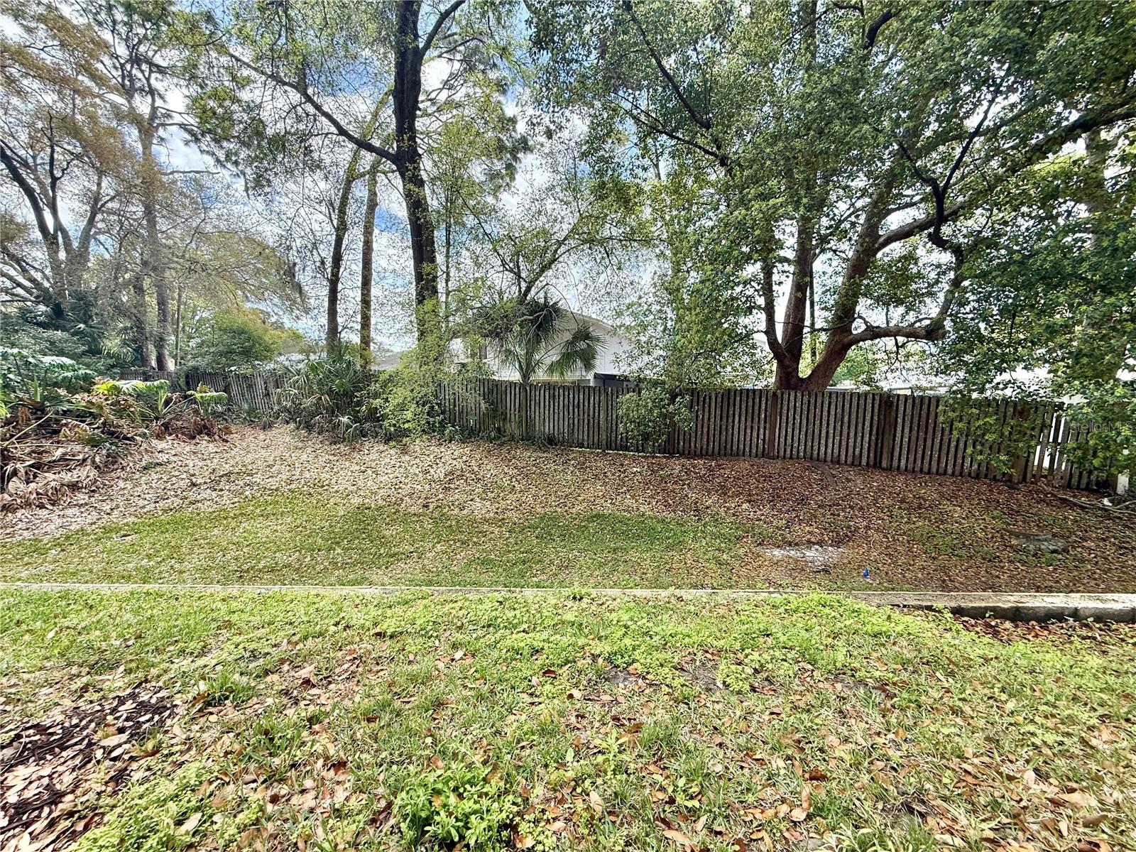 Image 18 of 20 For 524 Via Verona Lane 103